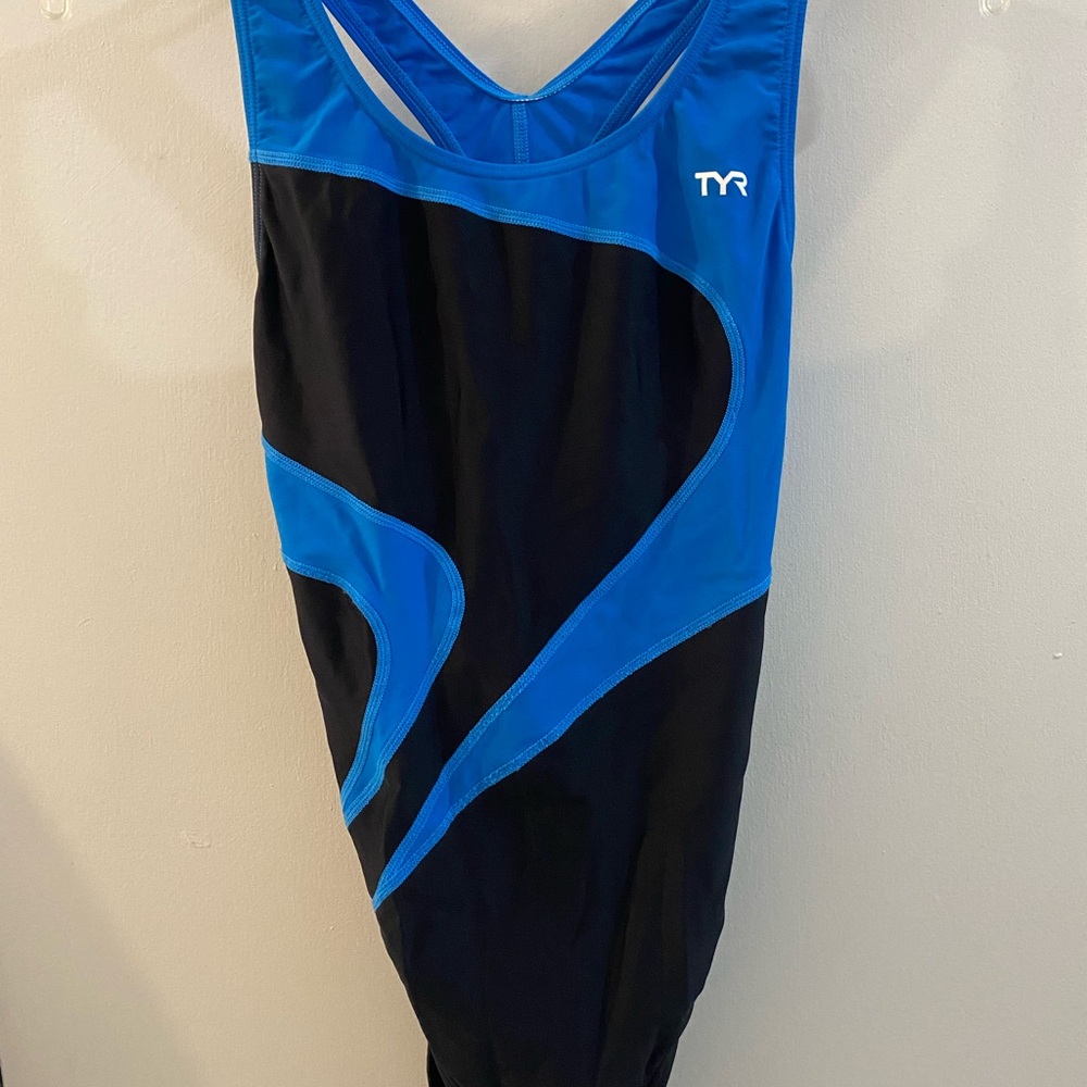 TYR Alliance T-Splice Maxfit One Piece Swimsuit Size 38 N3876